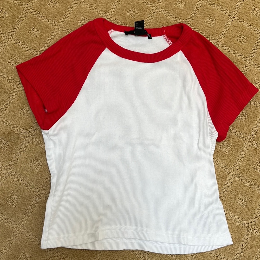 Forever 21 cropped ribbed baseball shirt